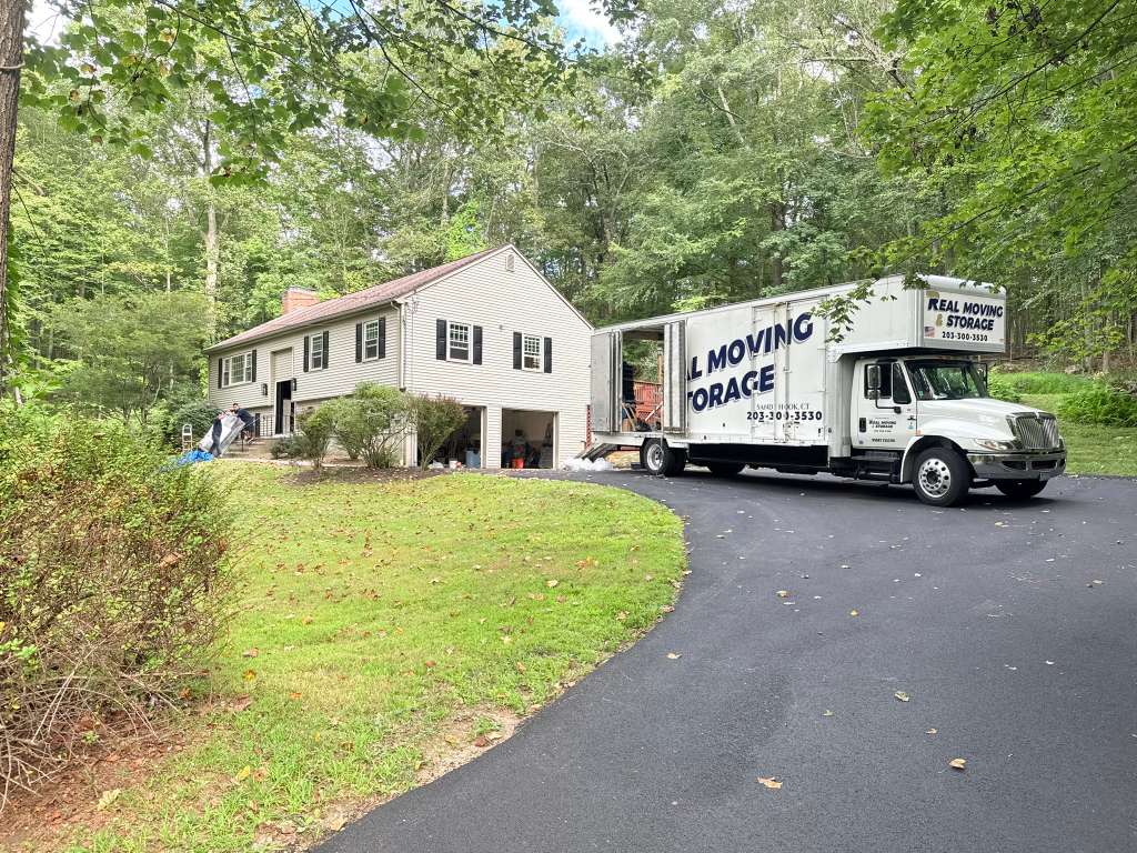 Are Moving Companies Cheaper During the Week?